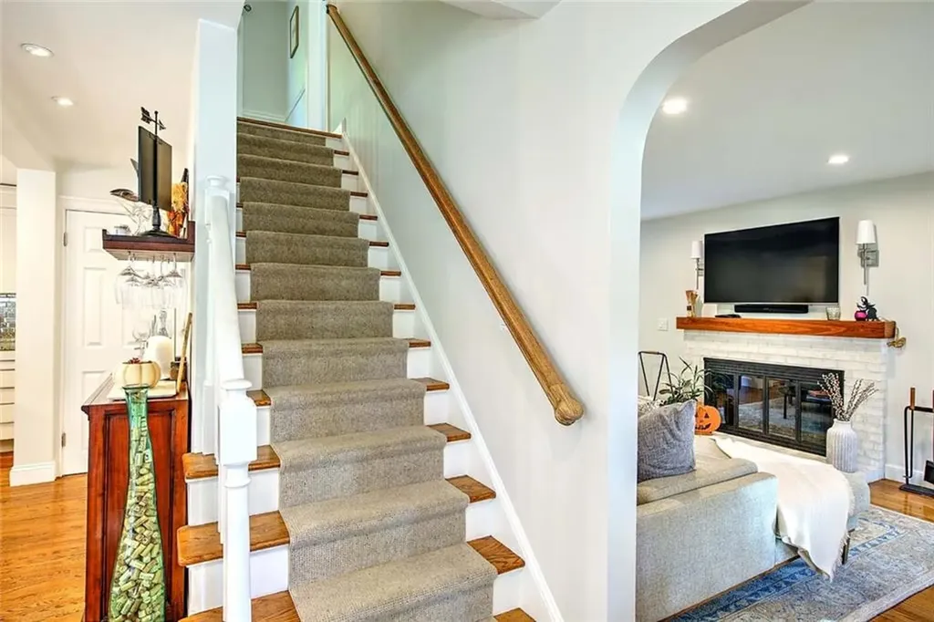 15 Lamson Road Barrington RI 02806