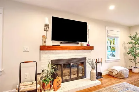 15 Lamson Road Barrington RI 02806