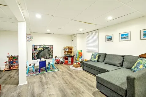 15 Lamson Road Barrington RI 02806