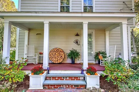 15 Lamson Road Barrington RI 02806