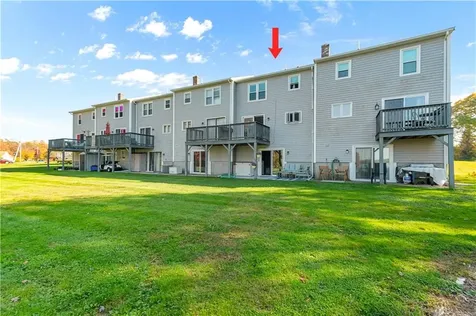 1125 Stafford Road Tiverton RI 02878