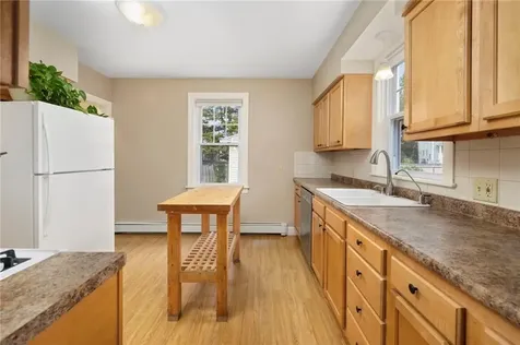 31 Longwood Avenue Warwick RI 02888