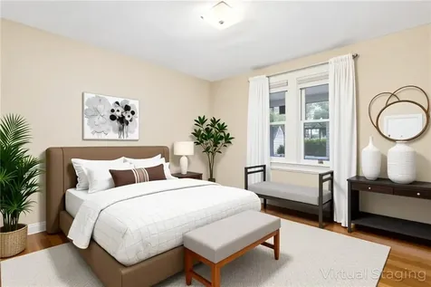 31 Longwood Avenue Warwick RI 02888