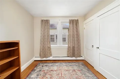 31 Longwood Avenue Warwick RI 02888