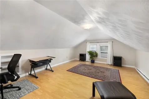 31 Longwood Avenue Warwick RI 02888