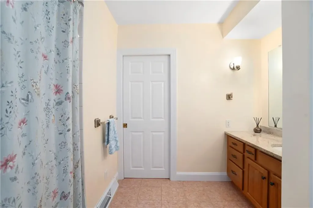 285 School Street Lincoln RI 02865