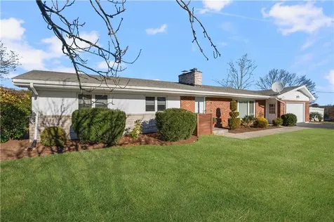 285 School Street Lincoln RI 02865