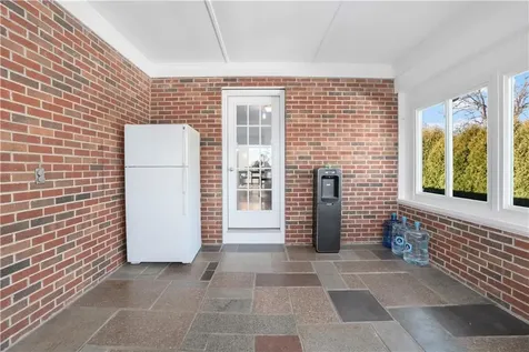 285 School Street Lincoln RI 02865