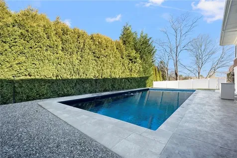 285 School Street Lincoln RI 02865