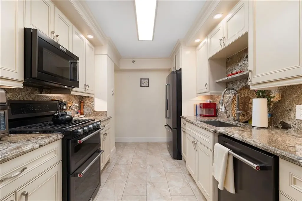 200 Hoffman Avenue Cranston RI 02920