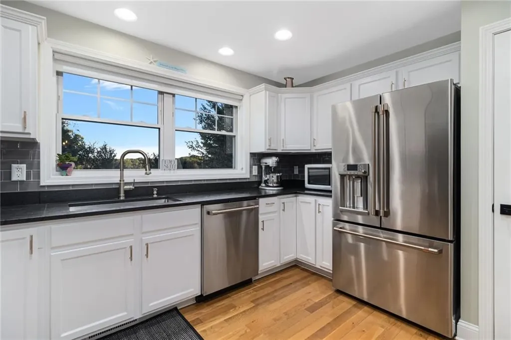 1209 Centerville Road Warwick RI 02886