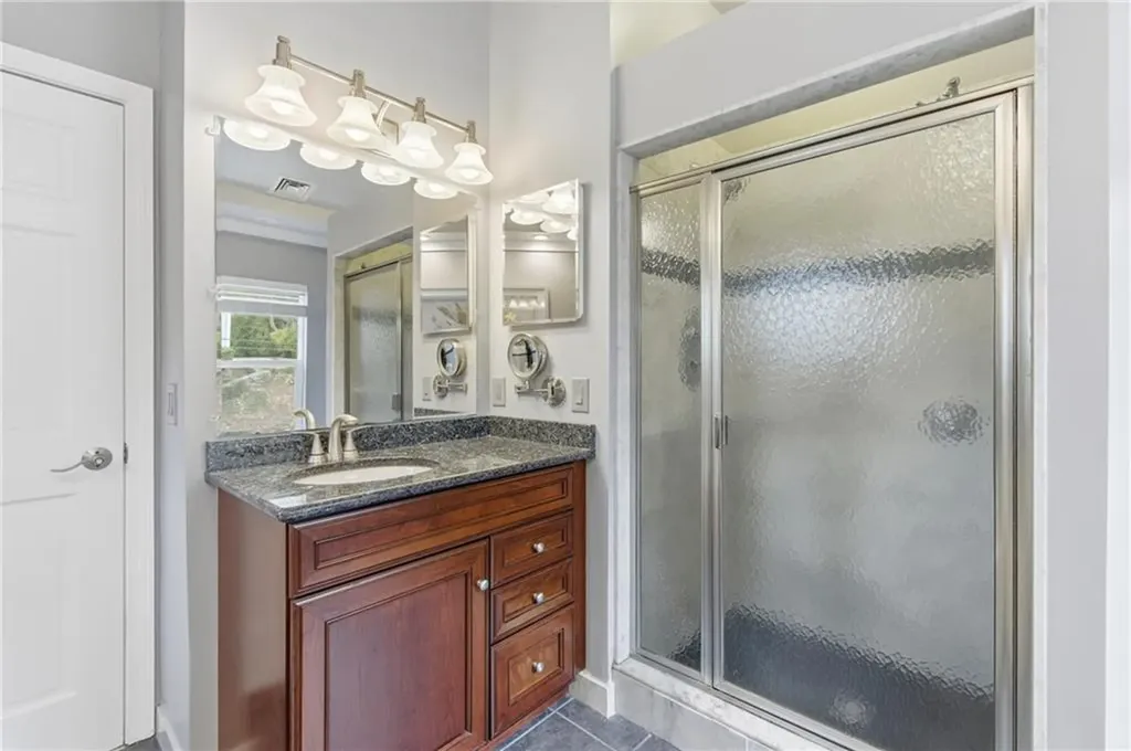 21 Crestwood Road Warwick RI 02886