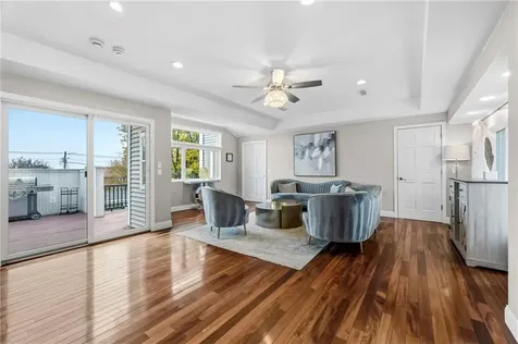 21 Crestwood Road Warwick RI 02886