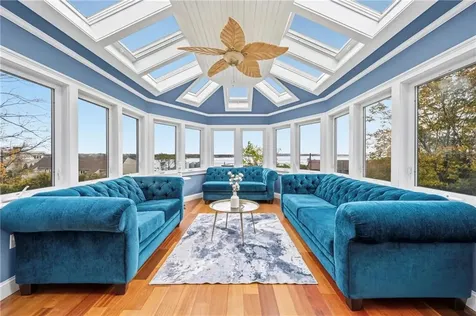 21 Crestwood Road Warwick RI 02886