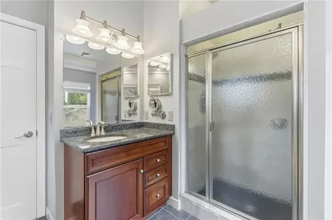 21 Crestwood Road Warwick RI 02886