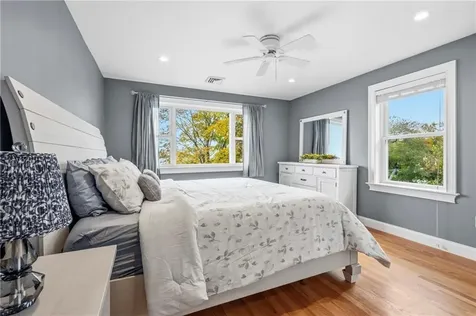 21 Crestwood Road Warwick RI 02886