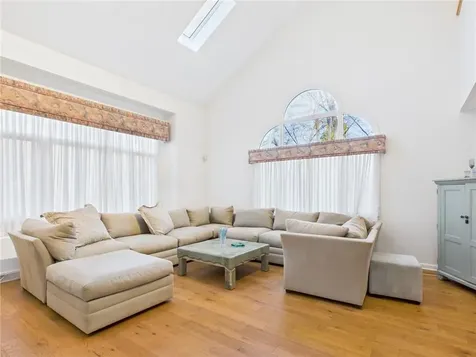 7 Briarwood Road Lincoln RI 02865