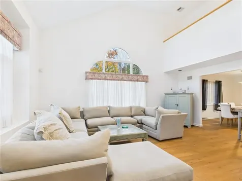 7 Briarwood Road Lincoln RI 02865