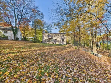 7 Briarwood Road Lincoln RI 02865