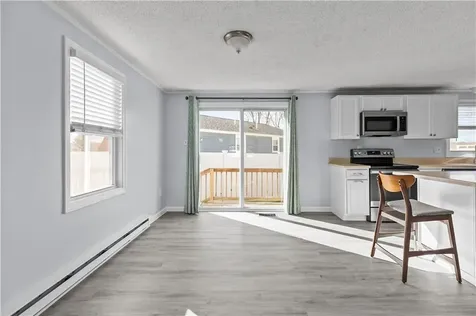 162 Center Avenue Middletown RI 02842