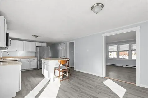 162 Center Avenue Middletown RI 02842