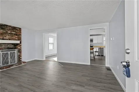 162 Center Avenue Middletown RI 02842