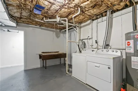 162 Center Avenue Middletown RI 02842