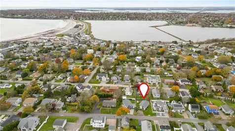 162 Center Avenue Middletown RI 02842