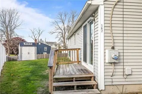 162 Center Avenue Middletown RI 02842