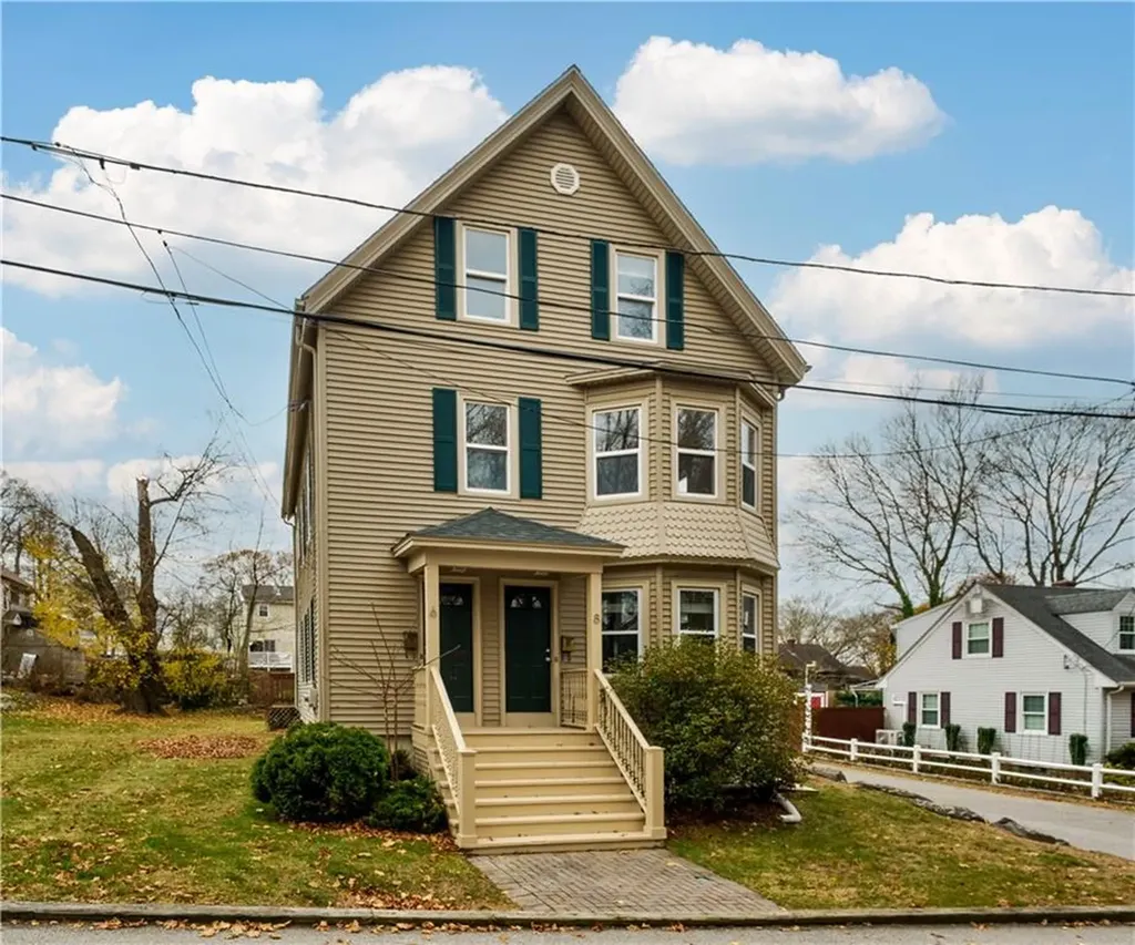 6 8 Fuller Avenue East Providence RI 02915