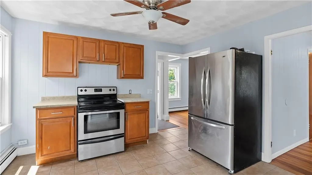 6 8 Fuller Avenue East Providence RI 02915