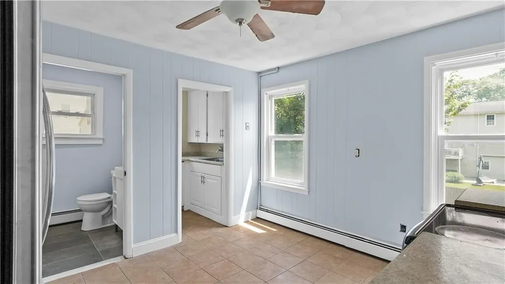 6 8 Fuller Avenue East Providence RI 02915