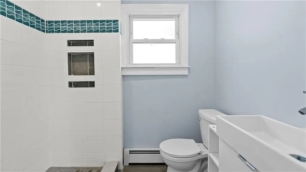 6 8 Fuller Avenue East Providence RI 02915