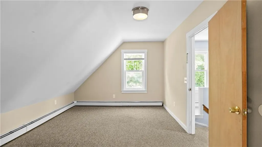 6 8 Fuller Avenue East Providence RI 02915