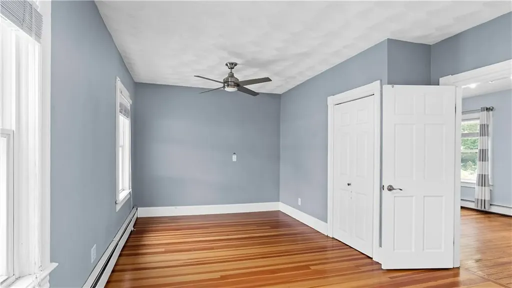 6 8 Fuller Avenue East Providence RI 02915