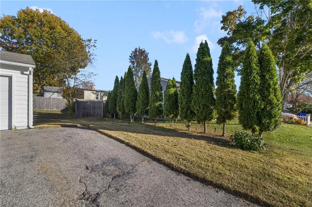 89 Lowell Street West Warwick RI 02893