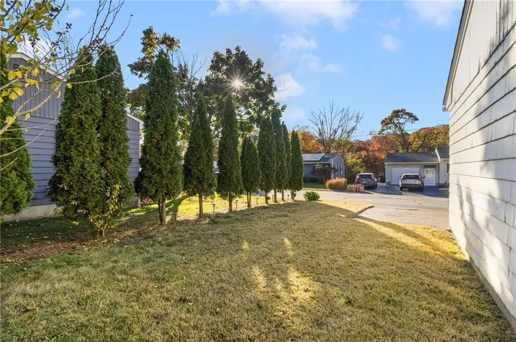 89 Lowell Street West Warwick RI 02893