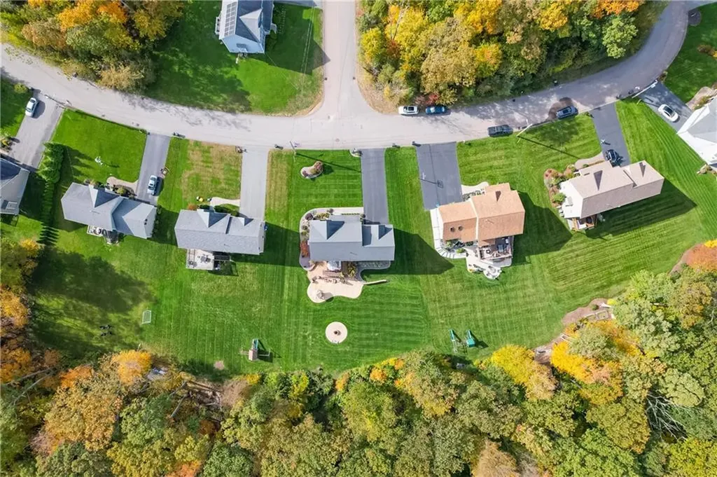 121 Ashbrook Drive Cranston RI 02921