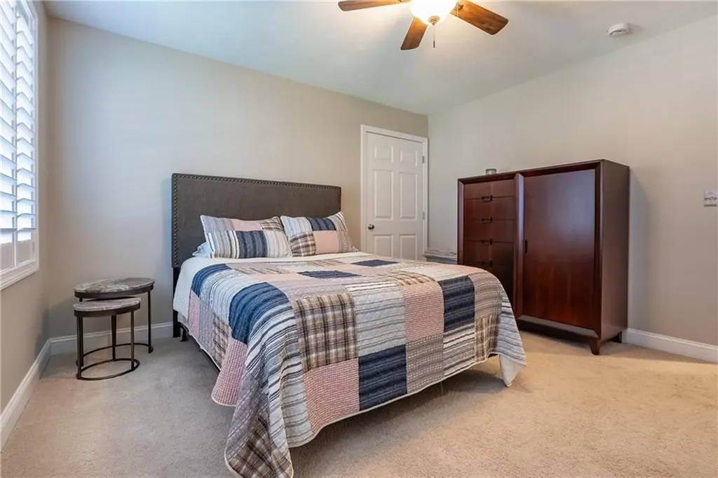 121 Ashbrook Drive Cranston RI 02921