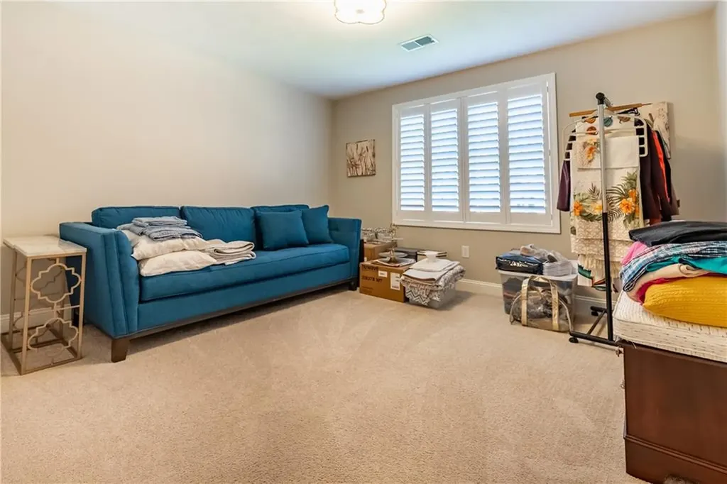 121 Ashbrook Drive Cranston RI 02921