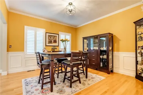 121 Ashbrook Drive Cranston RI 02921