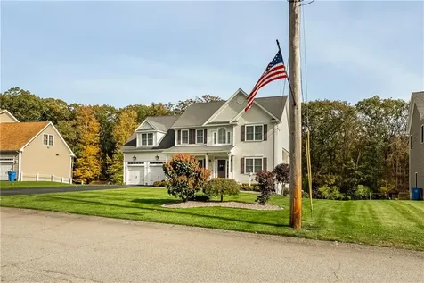 121 Ashbrook Drive Cranston RI 02921