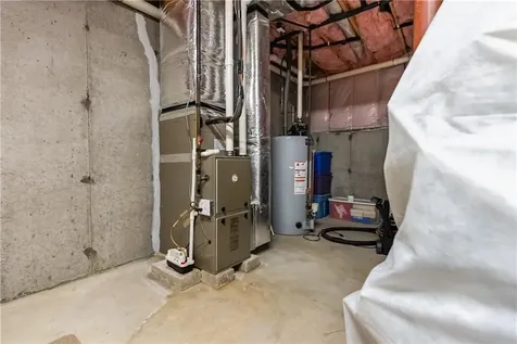 121 Ashbrook Drive Cranston RI 02921