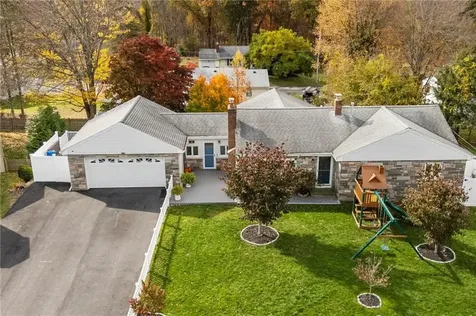 12 Dulles Street Cumberland RI 02864