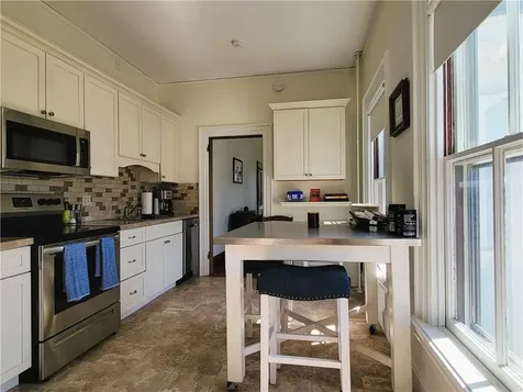 2951 East Main Road Portsmouth RI 02871