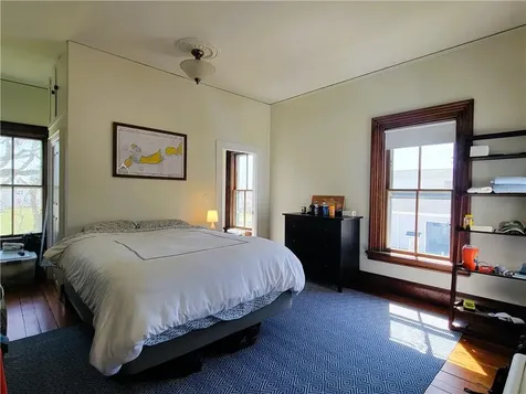 2951 East Main Road Portsmouth RI 02871