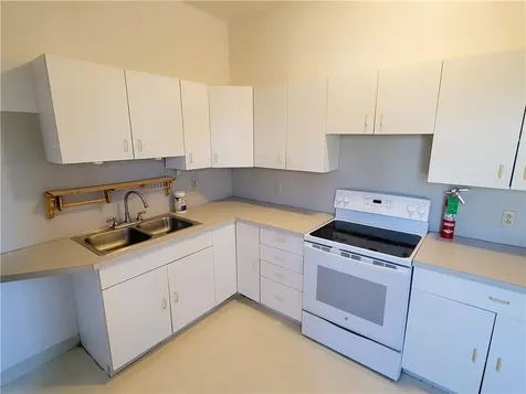 2951 East Main Road Portsmouth RI 02871