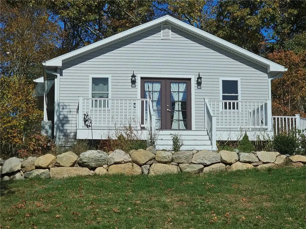 10 Laurel Road Charlestown RI 02813