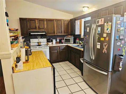 10 Laurel Road Charlestown RI 02813