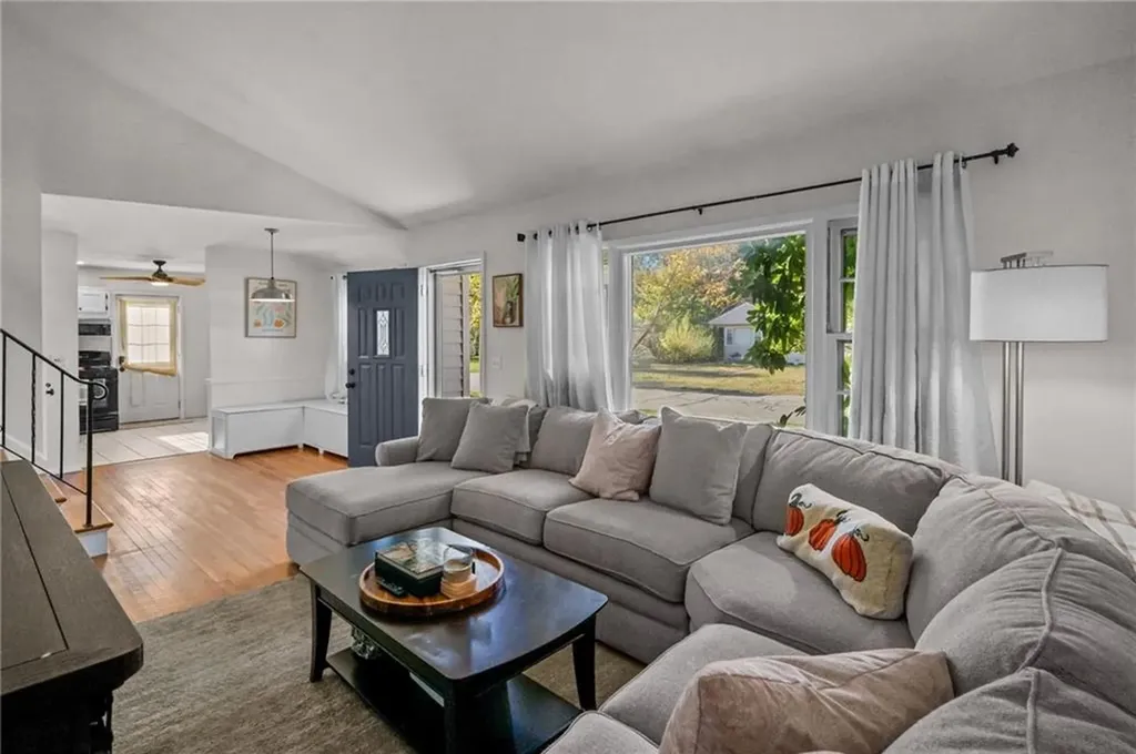 96 Glenbrook Road Warwick RI 02889